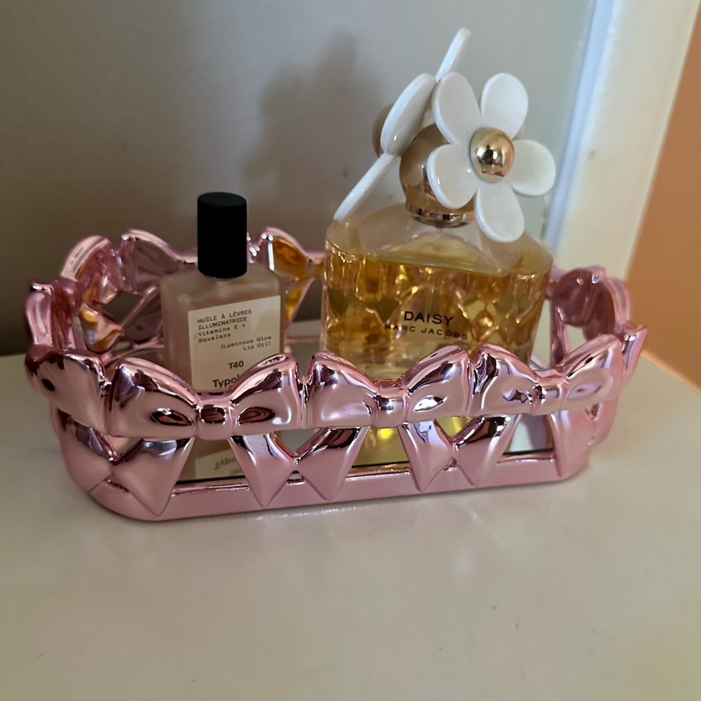 Bath & Body Works Emily in Paris Pink Bow Mirrored Small Tray